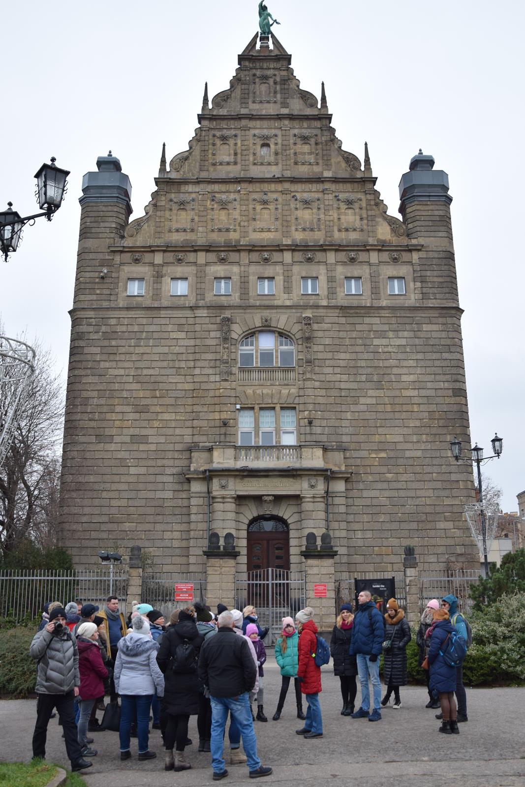 Zdjęcie przedstawiające uczestników wycieczki na Jarmark do Torunia