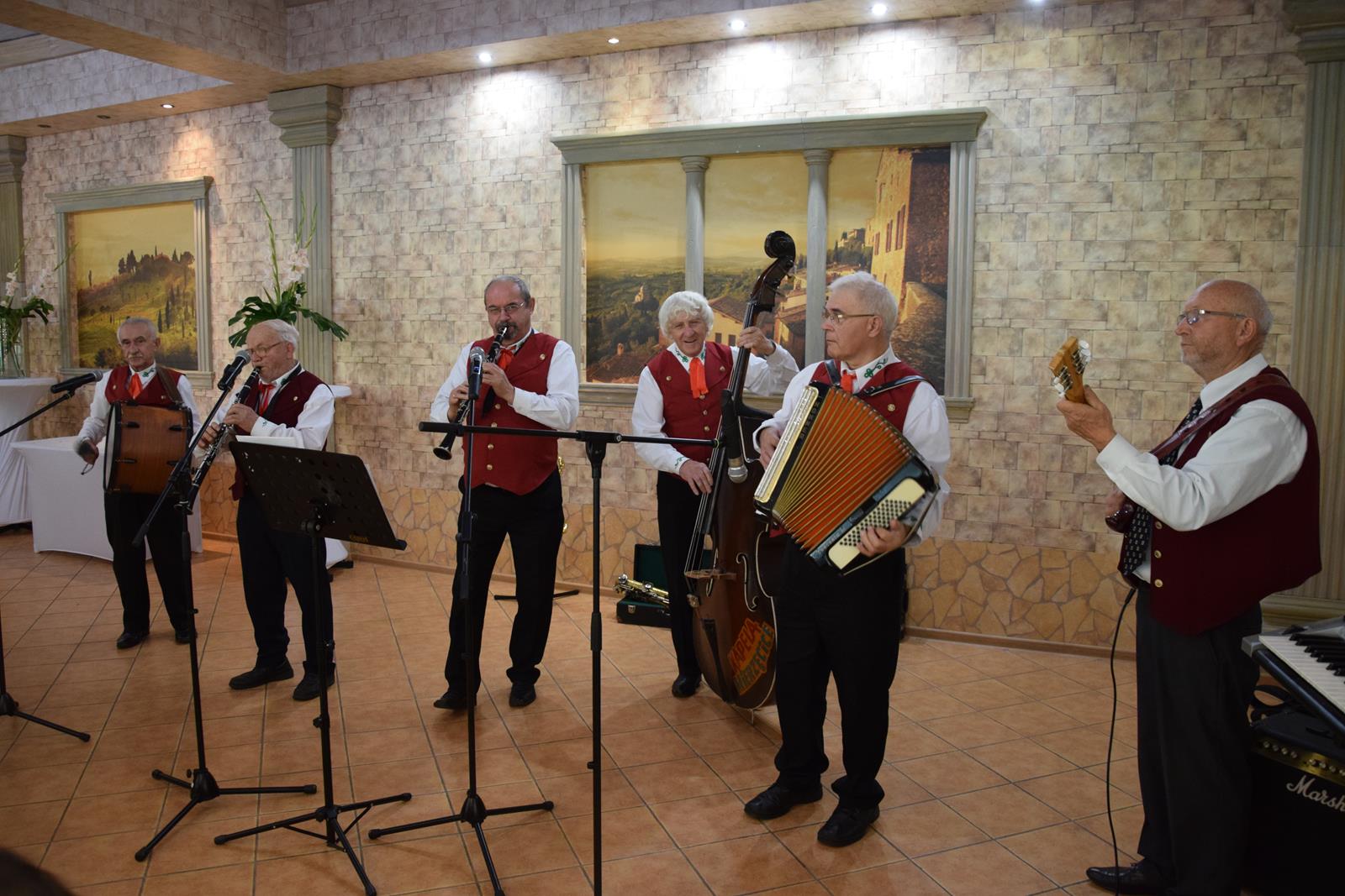 Zdjęcie przedstawiające Kapelę Regionalną Mierzęcice