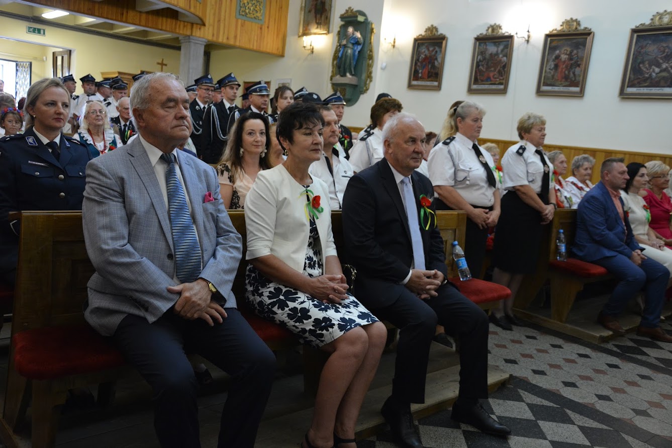 Zdjęcie przedstawia fragment mszy świętej