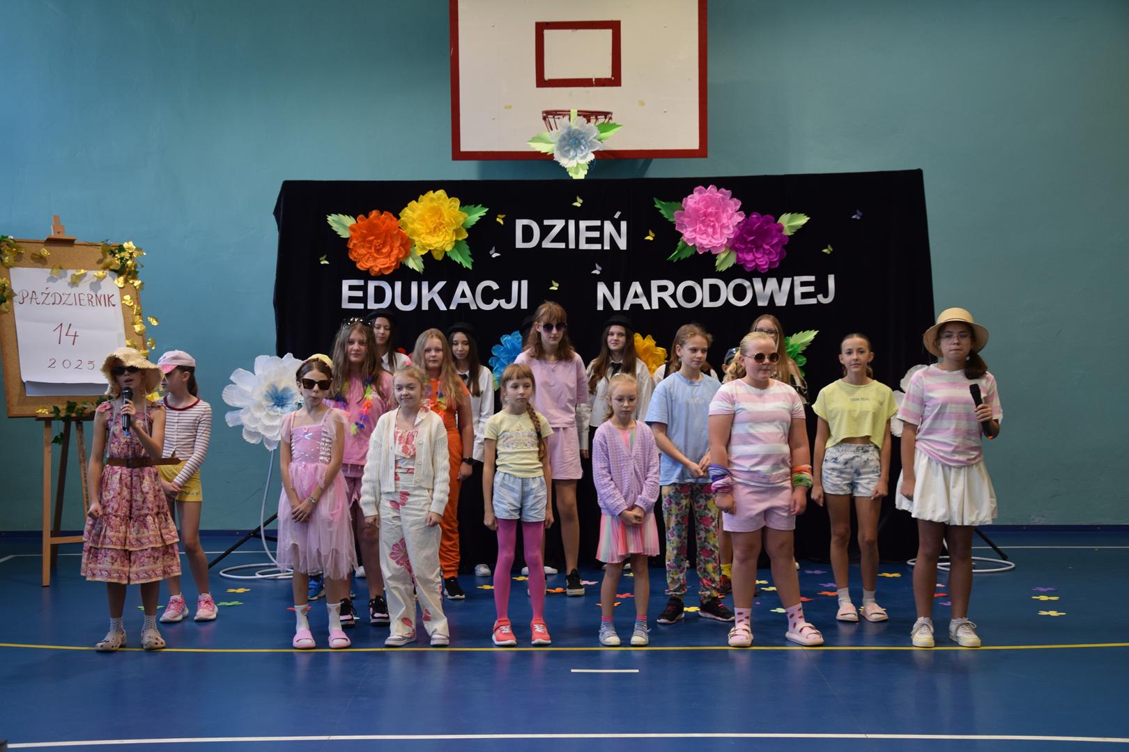 Zdjęcie przedstawia fragment występów artystycznych