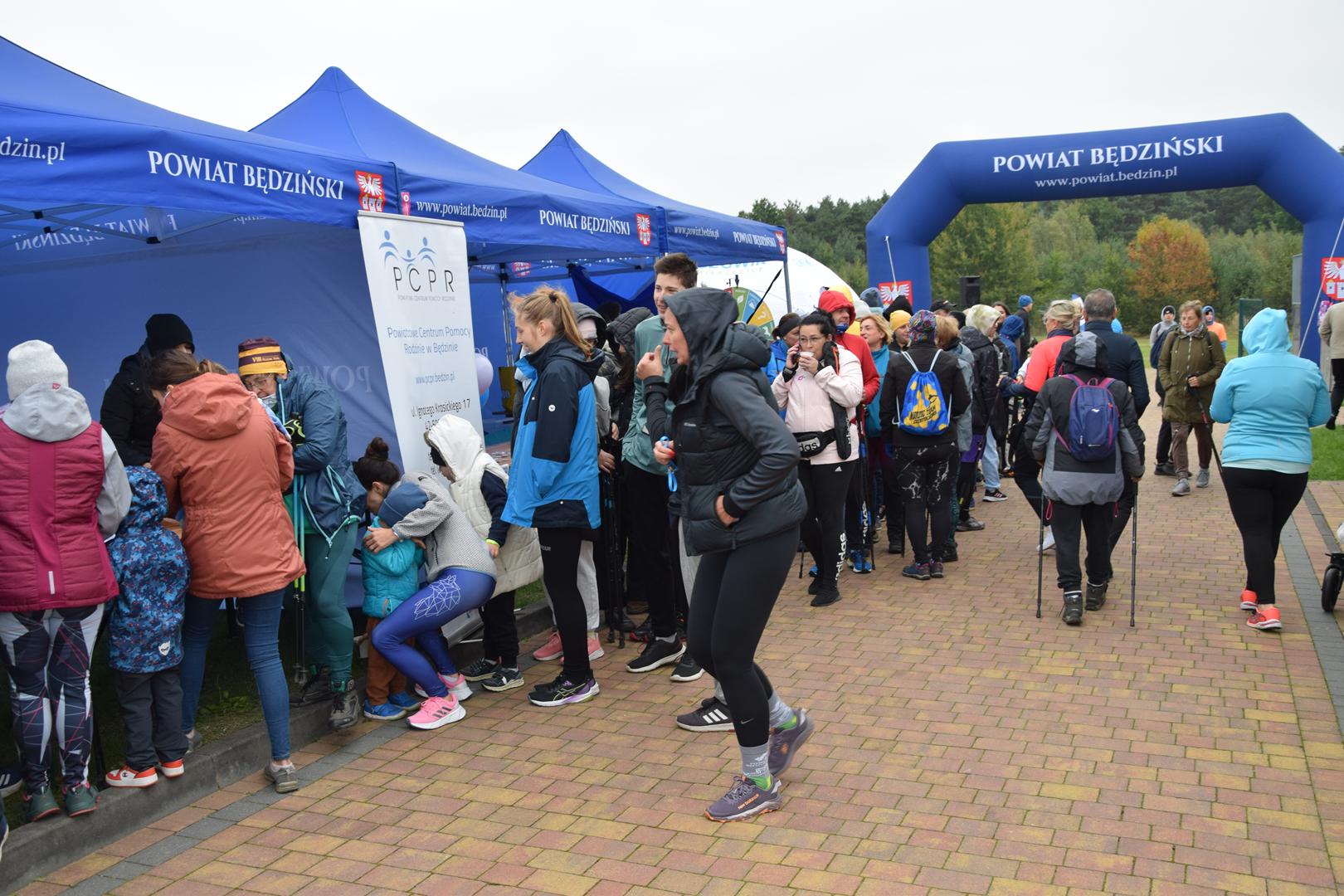 Zdjęcie przedstawia uczestników wydarzenia