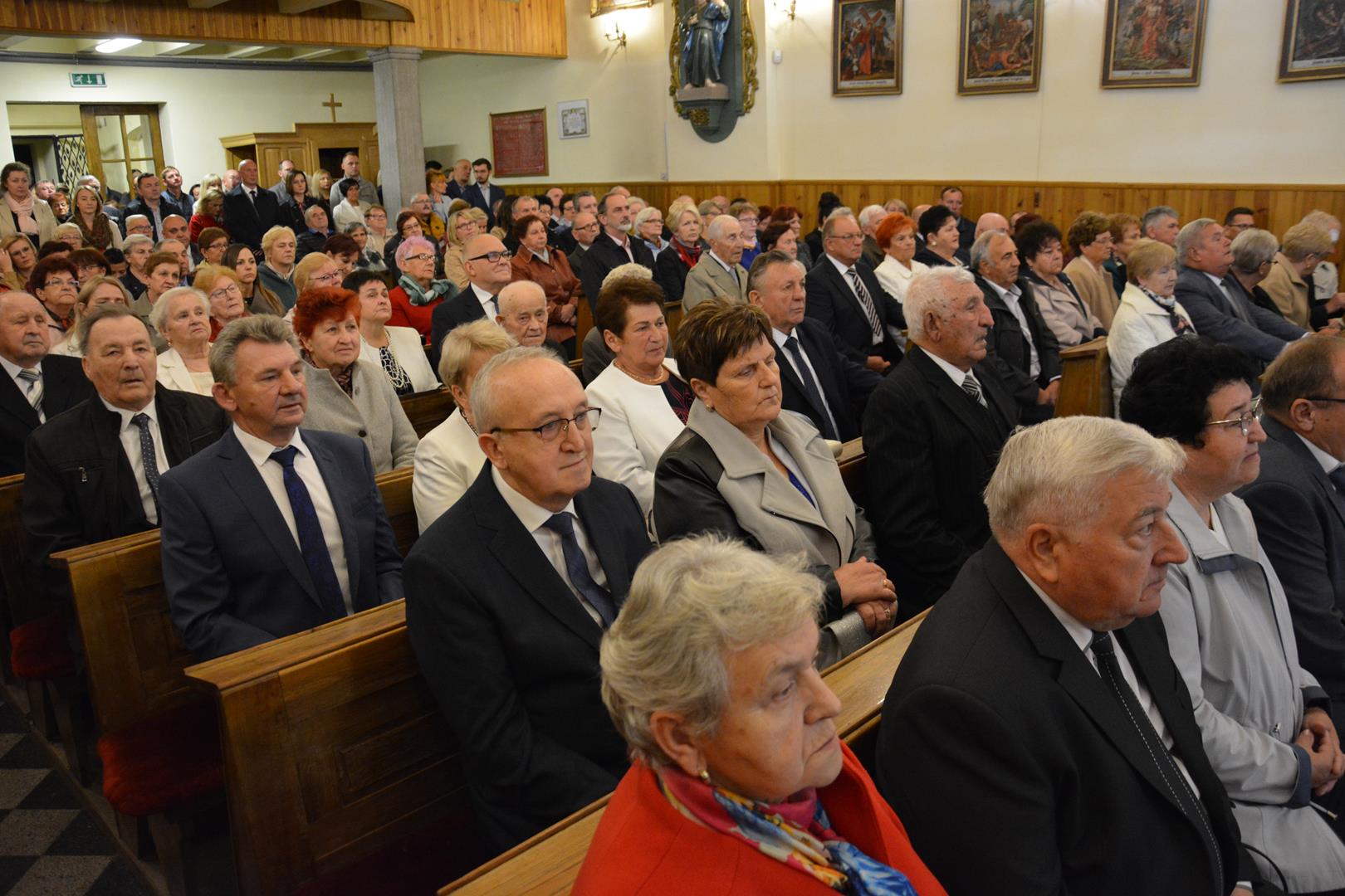 Zdjęcie przedstawia fragment mszy św.